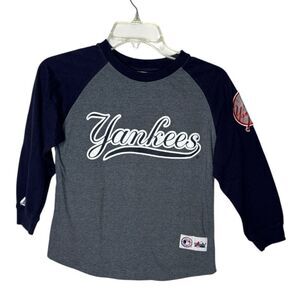 Majestic Yankees Kids Long Sleeve Shirt - Navy and Gray. Size 8.